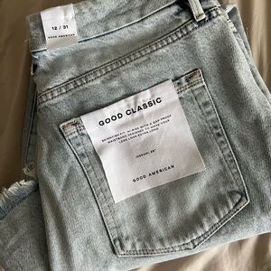 NWT Good American - Good Classic Slim Straight Jeans